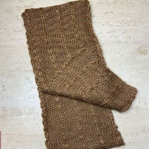 3 for 35❗️ Caramel Scarf w/ Metallic detail NWT 🤩